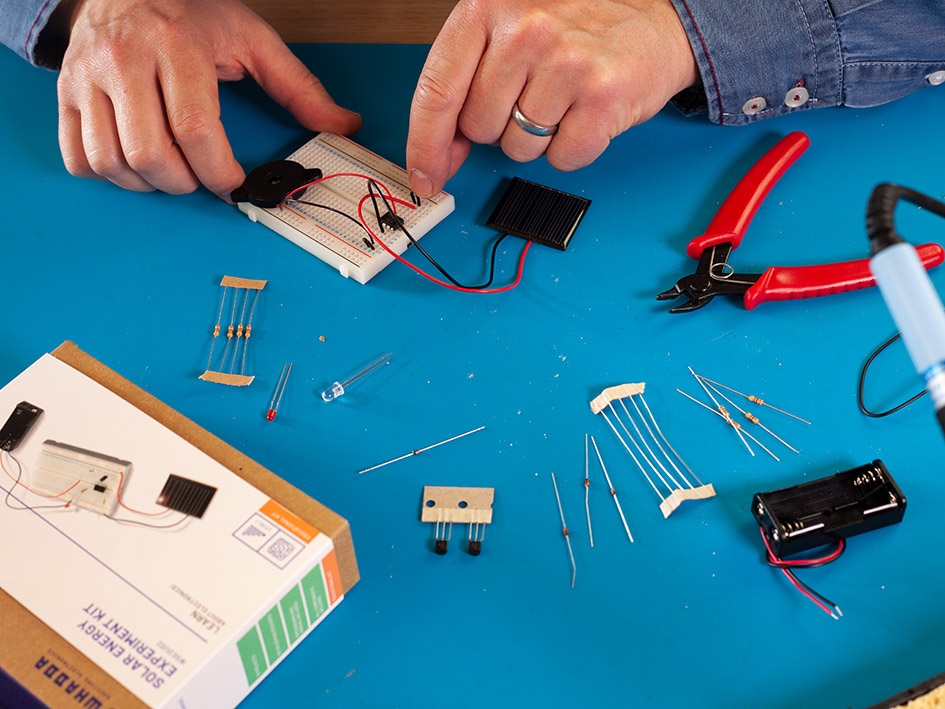 EXPERIMENTEERKIT OP ZONNE-ENERGIE 1st.