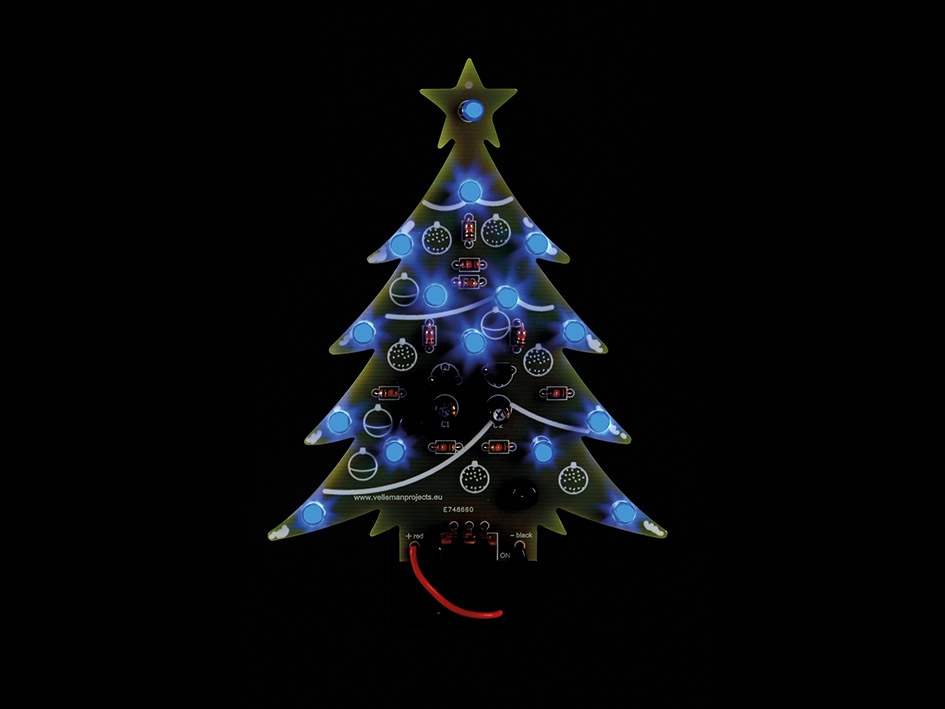 KERSTBOOM - BLAUWE LEDs - AAN/UIT-SCHAKELAAR 1st.
